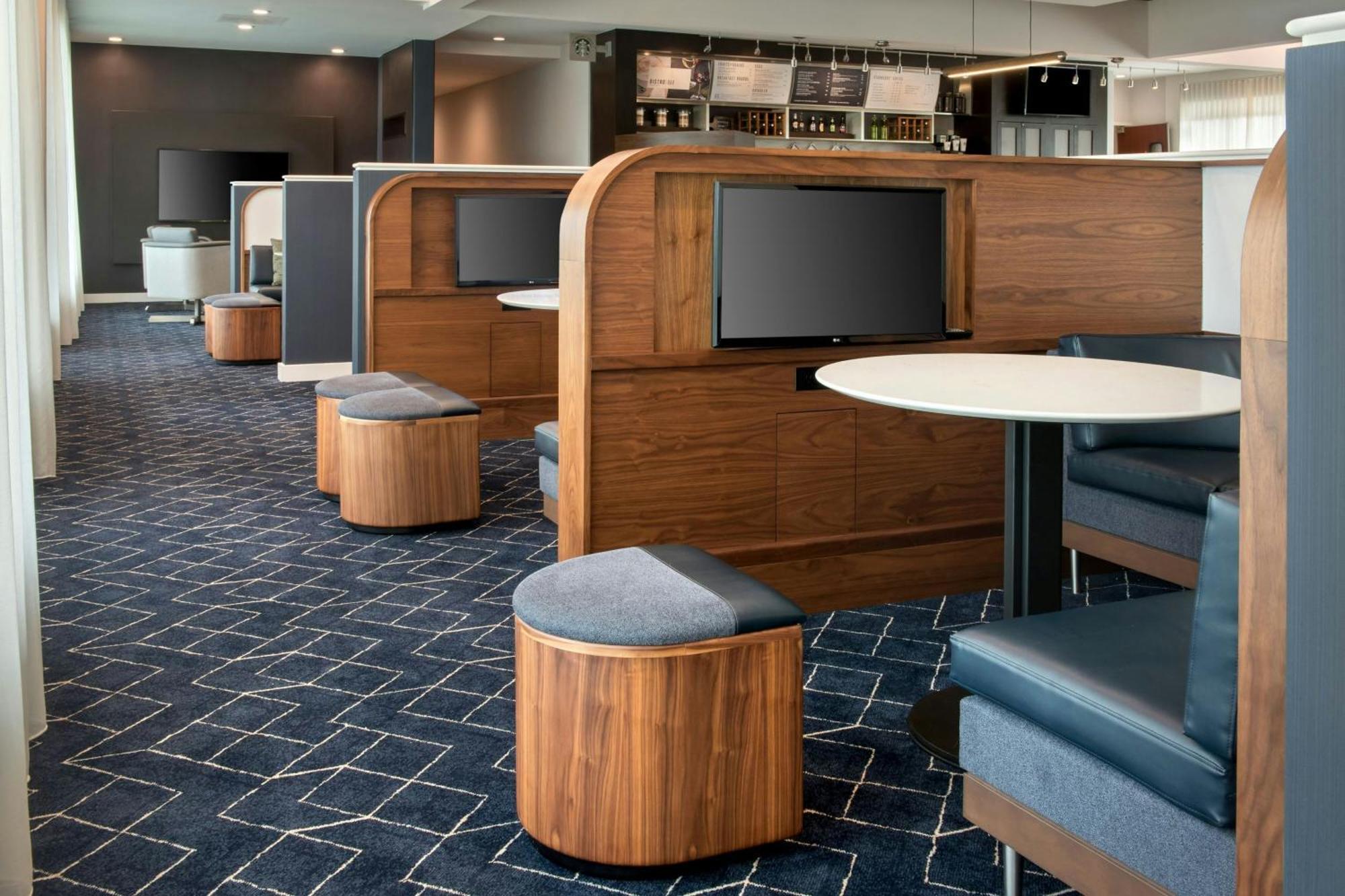 Courtyard By Marriott Silver Spring North/White Oak Ngoại thất bức ảnh